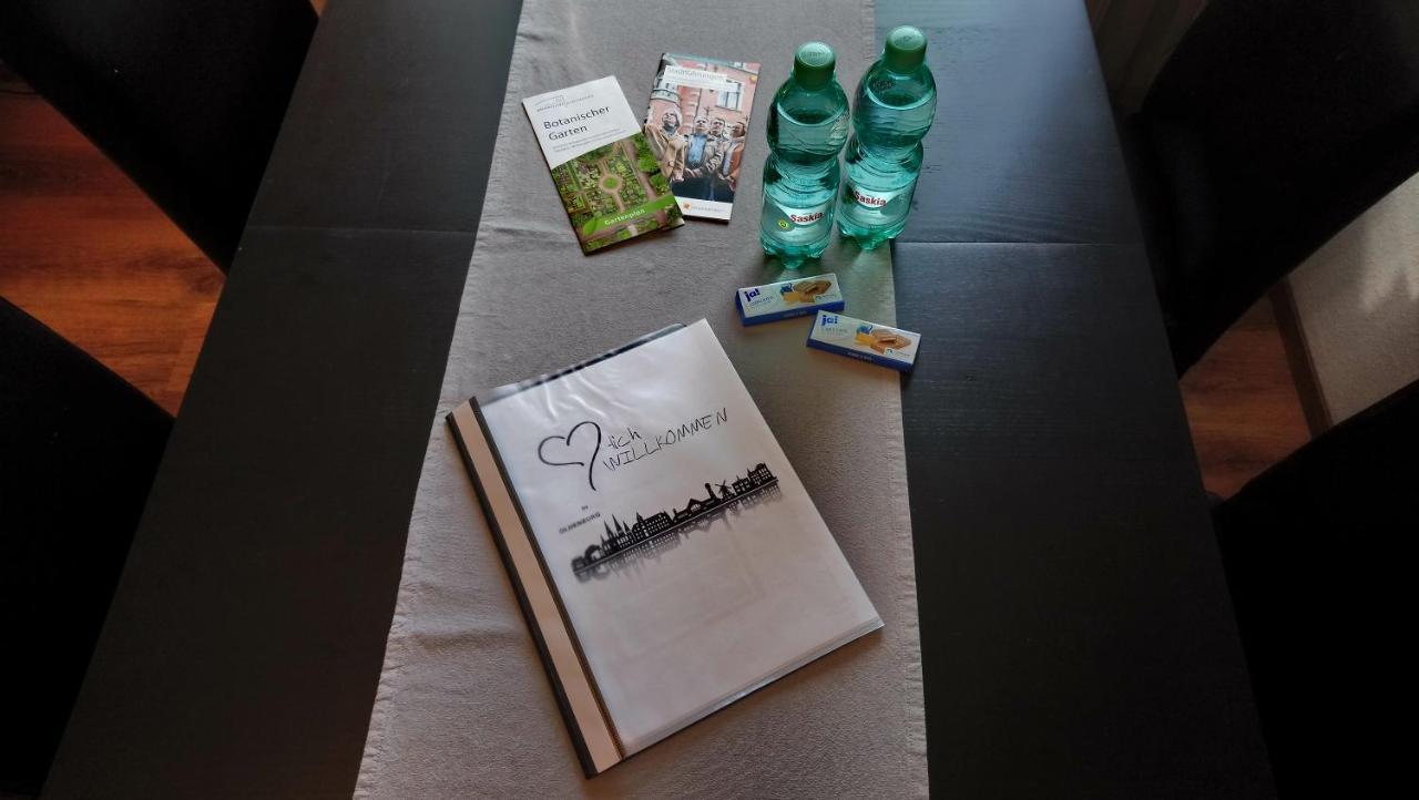 Private Zimmer Bei Der Weser-Ems-Halle Oldenburg Buitenkant foto