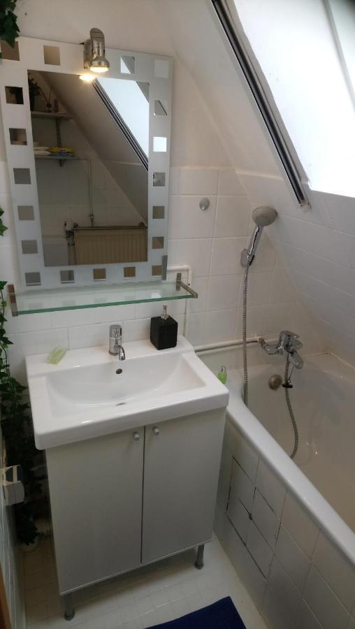 Private Zimmer Bei Der Weser-Ems-Halle Oldenburg Buitenkant foto