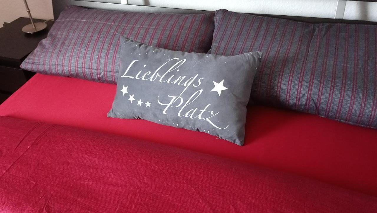 Private Zimmer Bei Der Weser-Ems-Halle Oldenburg Buitenkant foto